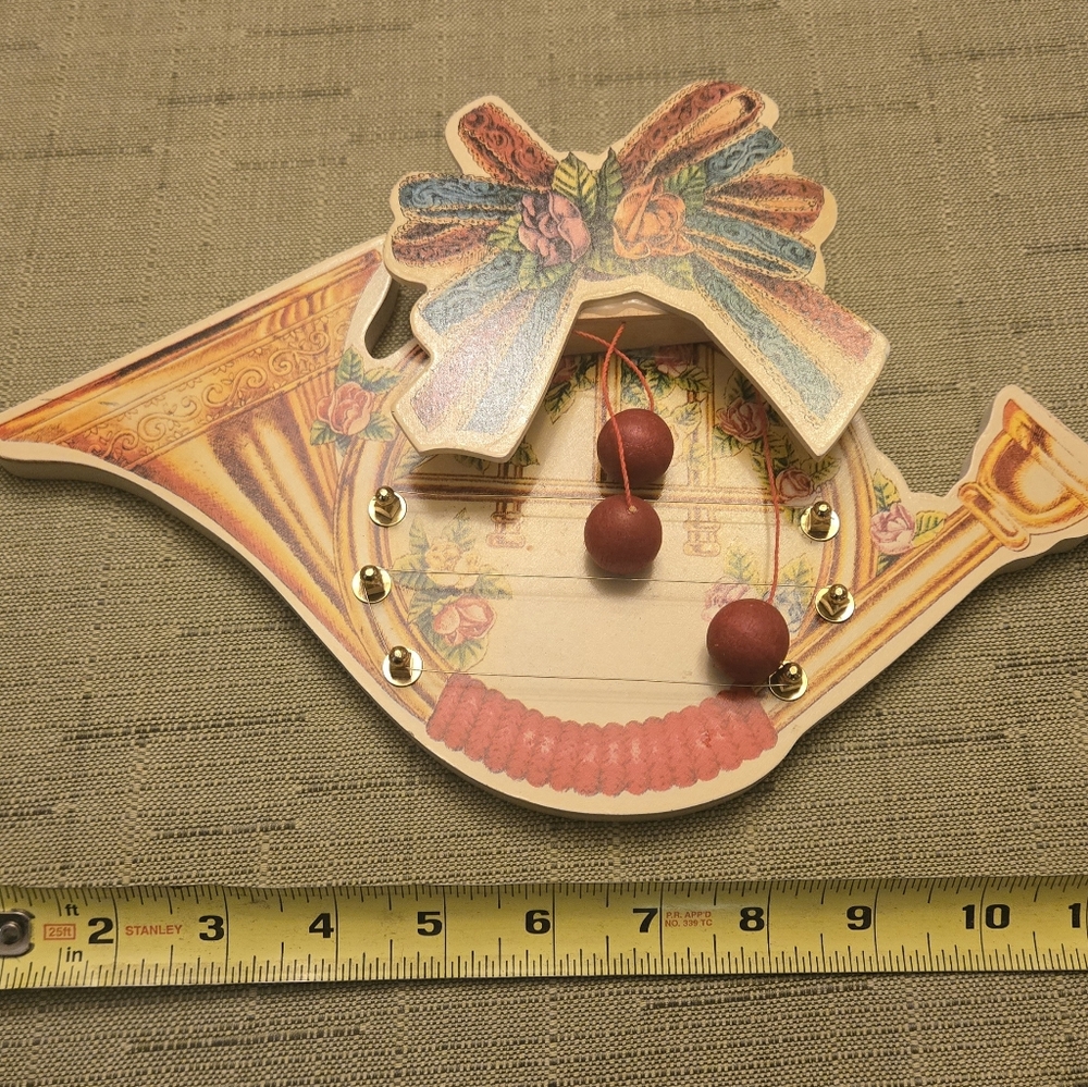Vintage Wooden Door‎ Harp Christmas French Horn Cottagecore Retro Beautiful EUC - Picture 9 of 9